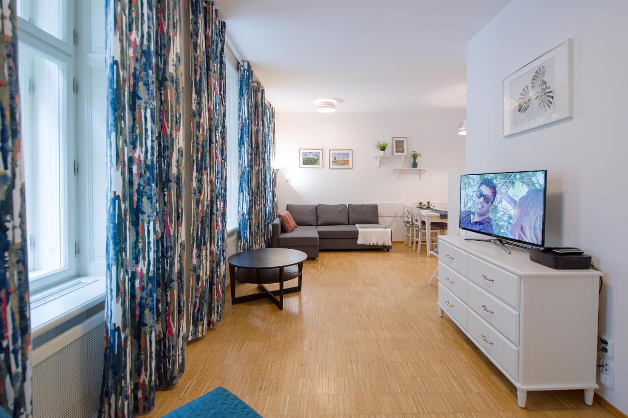 Modern Apartment Charvatova Прага Екстериор снимка